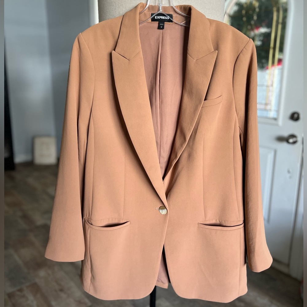 Express, size L, camel blazer, single front button, small stain on sleeve